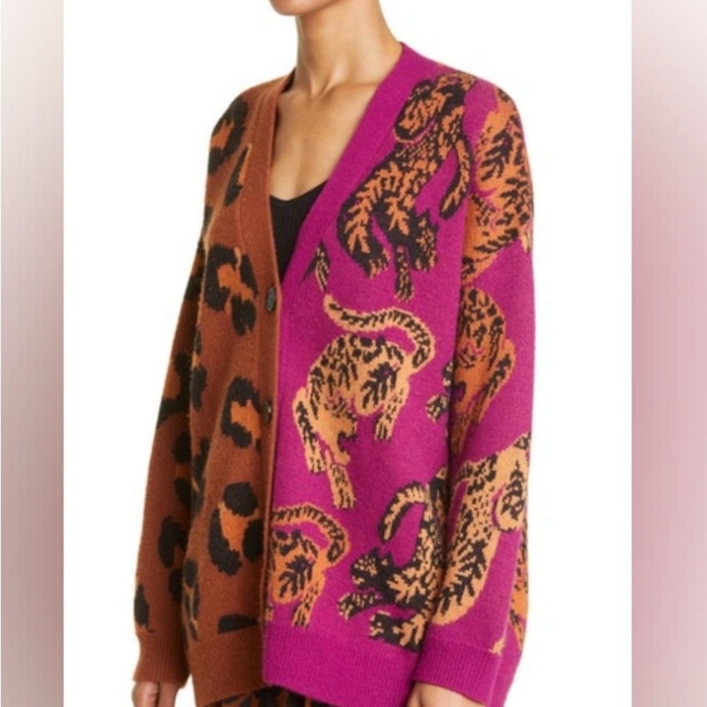 FARM Rio Leopard Sweater - Picture 4 of 5